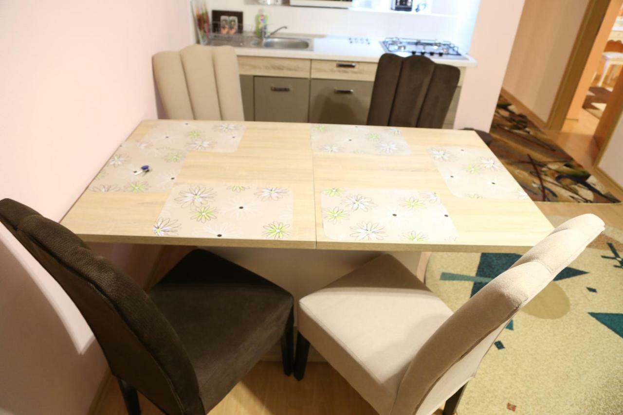 Luxury Brasov Apartment ภายนอก รูปภาพ