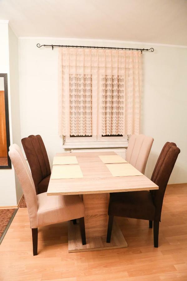 Luxury Brasov Apartment ภายนอก รูปภาพ