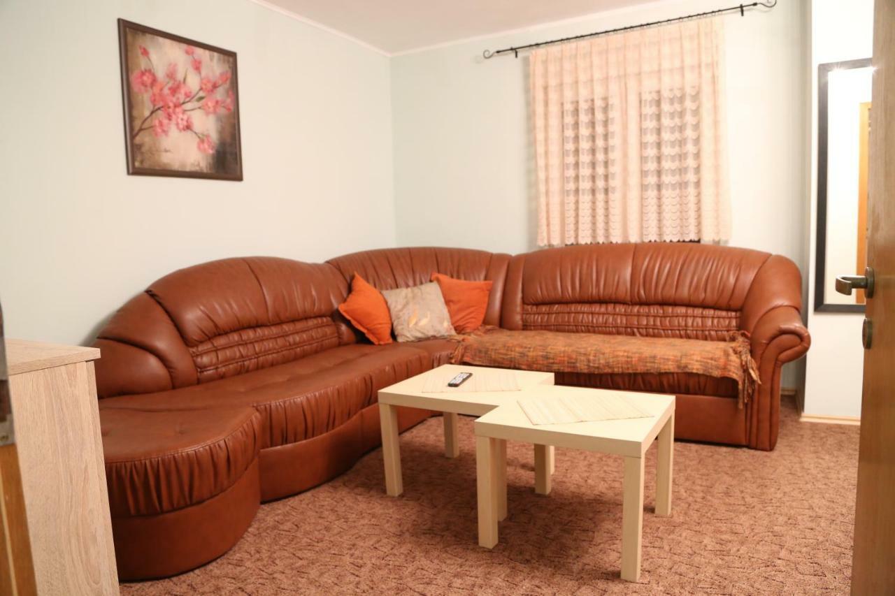 Luxury Brasov Apartment ภายนอก รูปภาพ