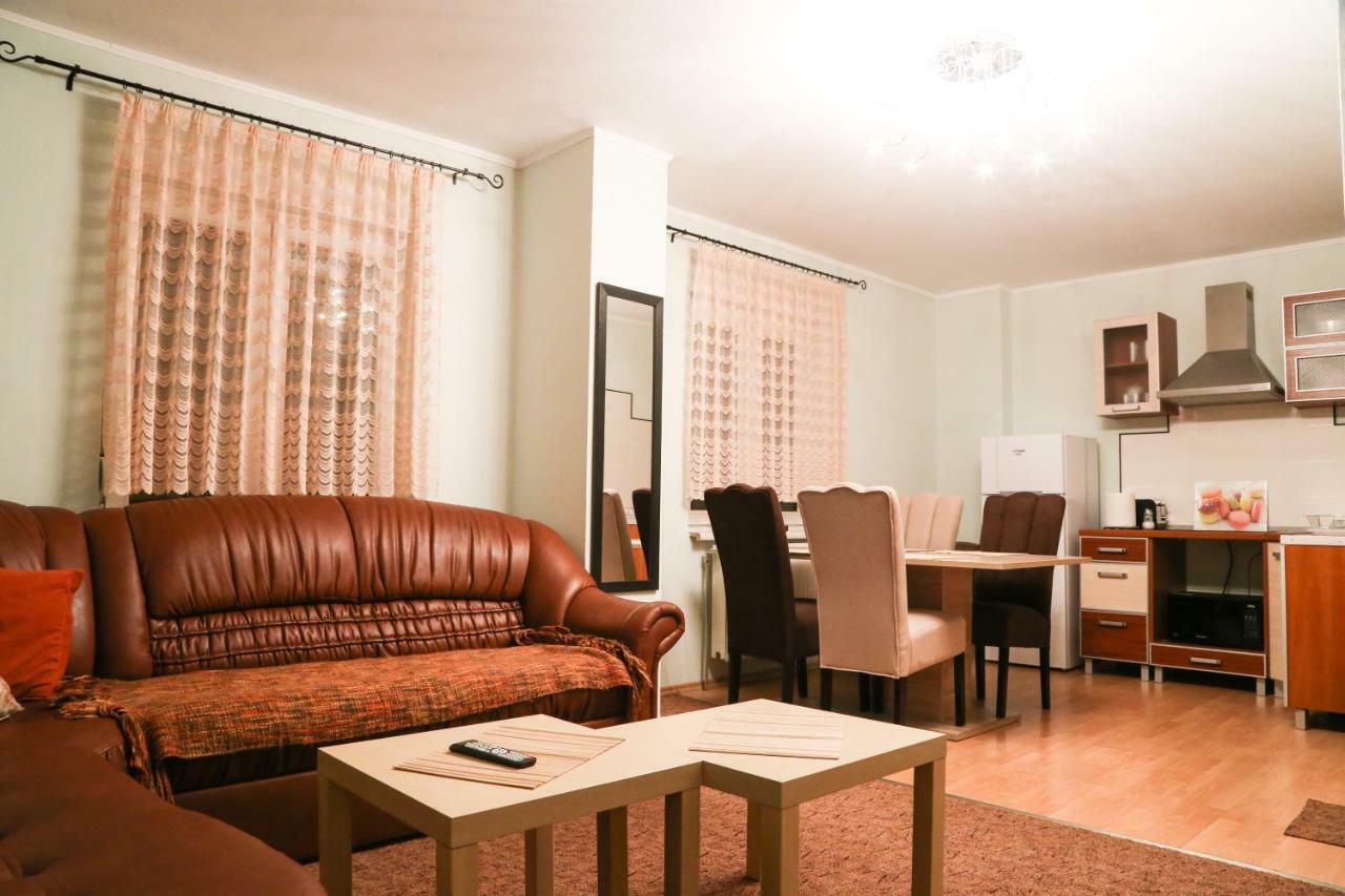 Luxury Brasov Apartment ภายนอก รูปภาพ