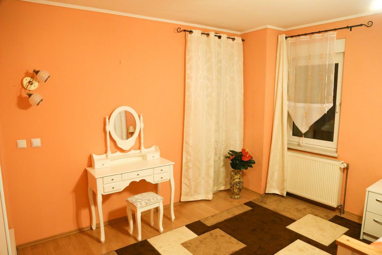 Luxury Brasov Apartment ภายนอก รูปภาพ